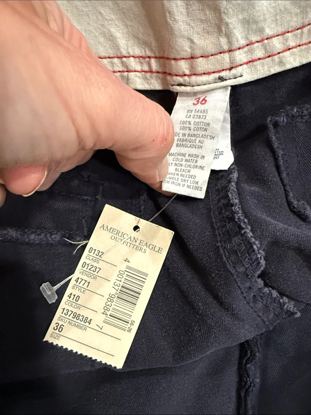 Y2K Vintage American Eagle Navy Blue Classic Cargo Distressed Shorts Size 36 NWT